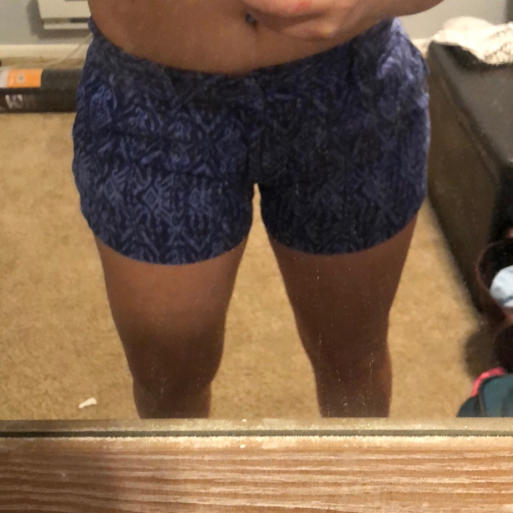 Pattern Shorts - Picture 4 of 5